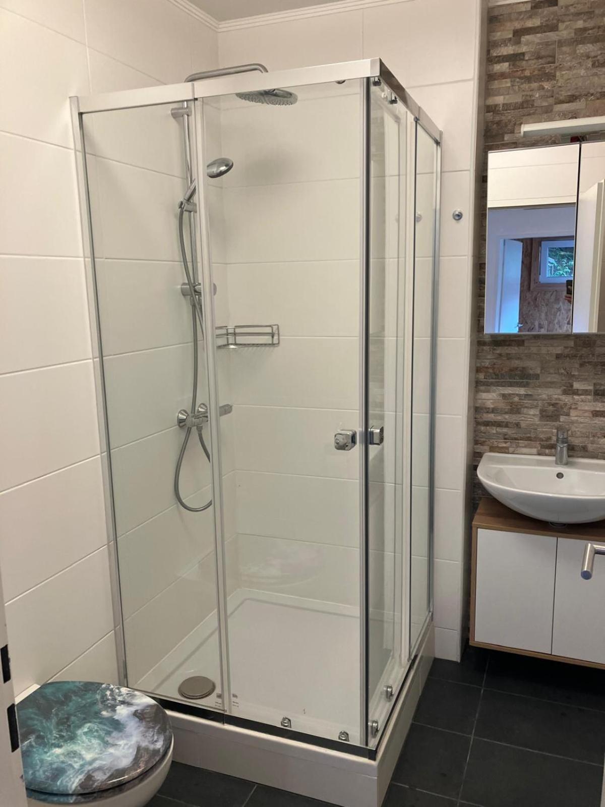 Schoene Wohnung Im Helenental Baden Extérieur photo